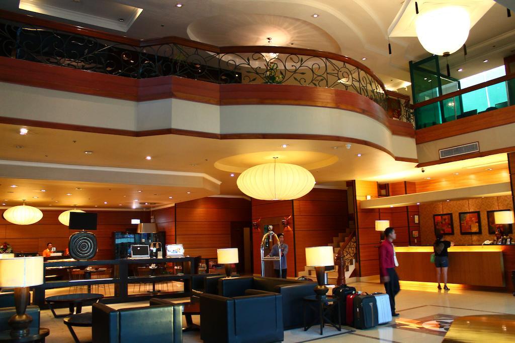 Iloilo Business Hotel Eksteriør bilde