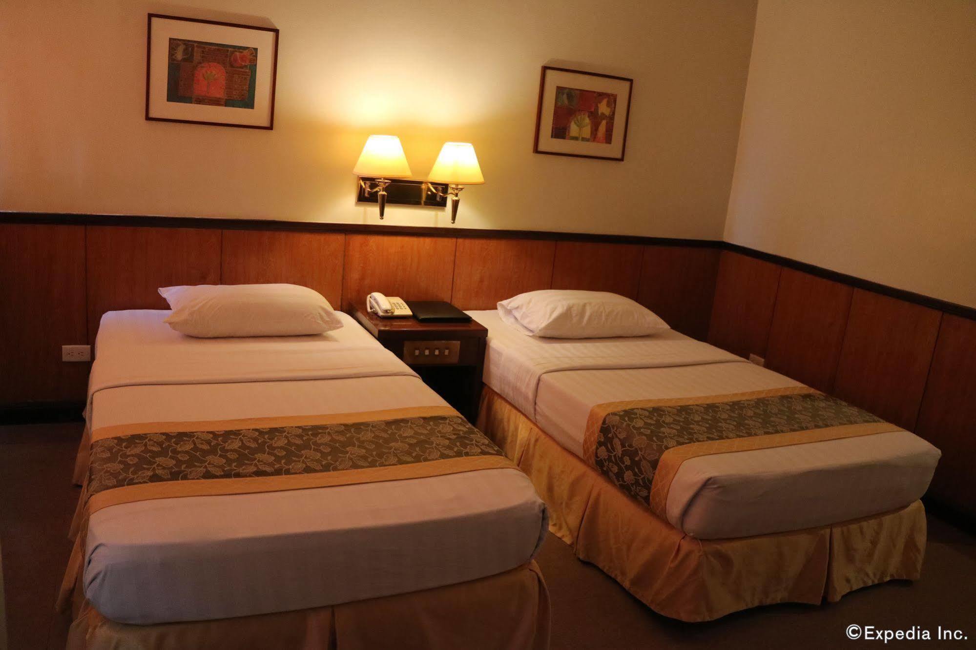 Iloilo Business Hotel Eksteriør bilde