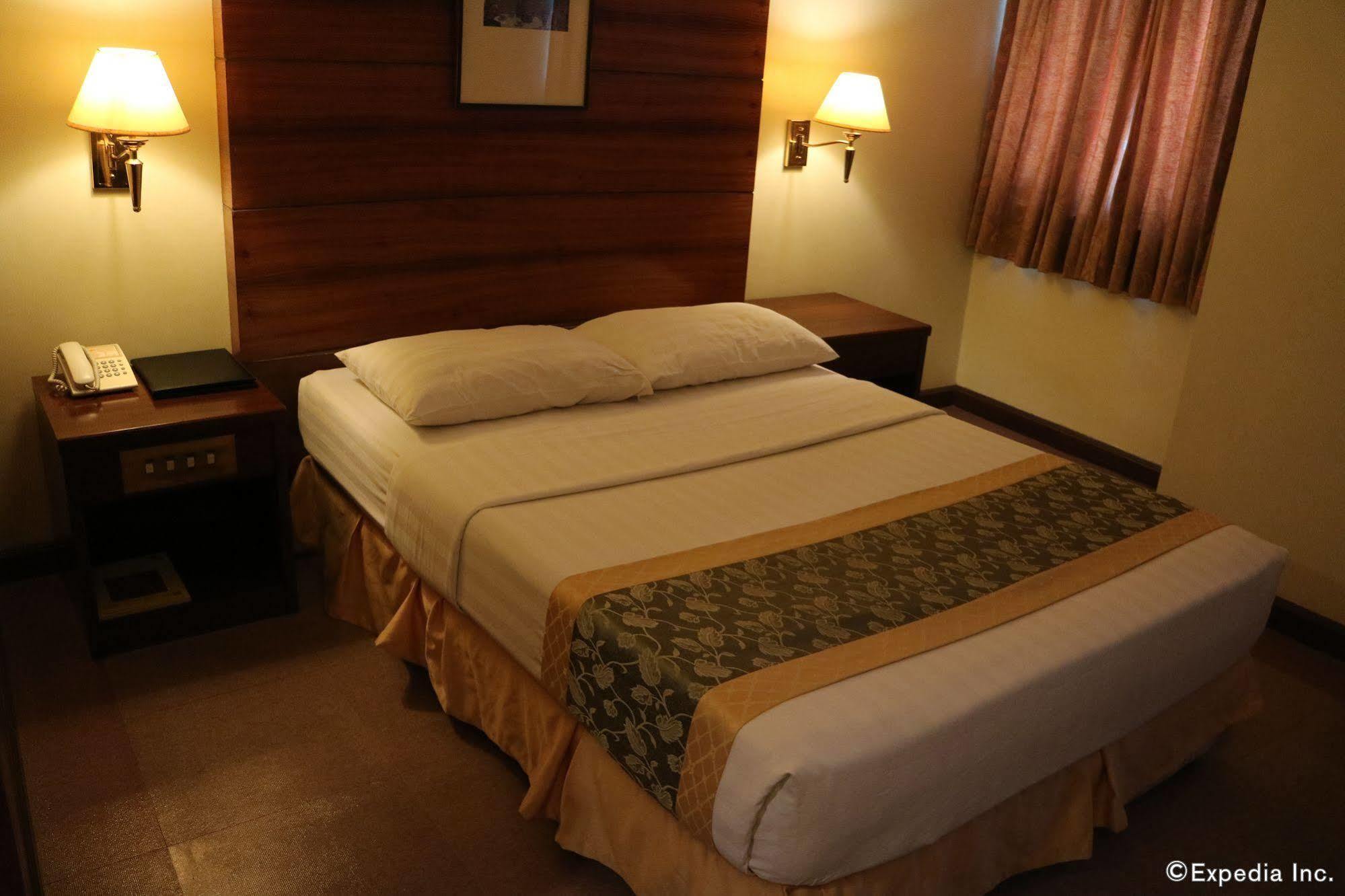 Iloilo Business Hotel Eksteriør bilde
